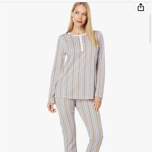 NWT Roller Rabbit tie dye daze pajamas - large